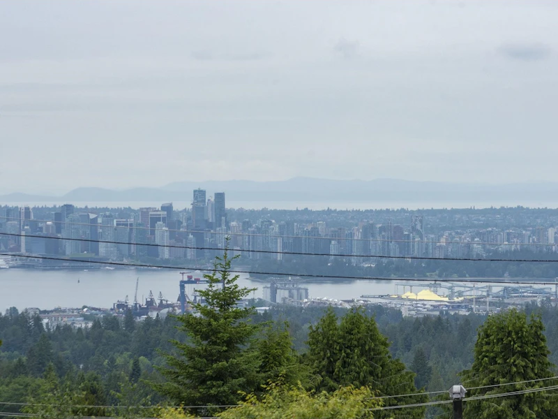 408 Monteray Avenue, North Vancouver BC V7N 3E8