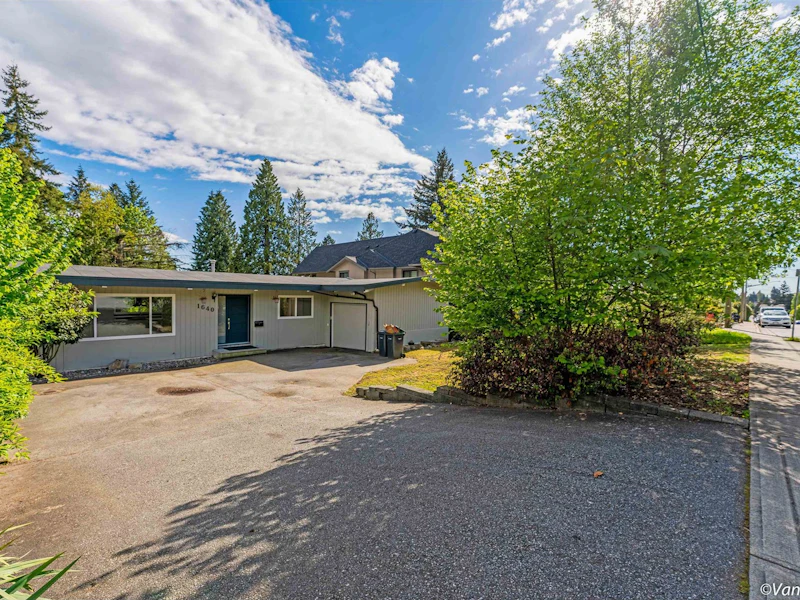 1640 Rochester Avenue, Coquitlam BC V3K 2X8