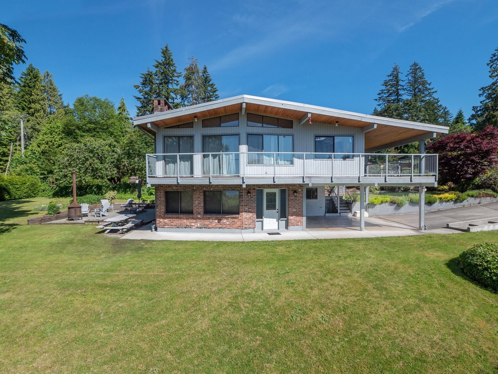 83 Chadwick Road, Gibsons, BC, V0N 1V6