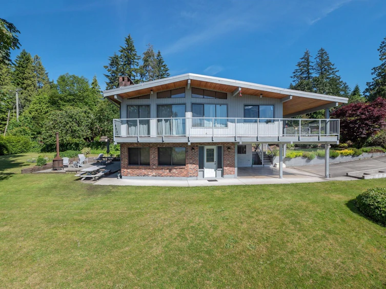 83 Chadwick Road, Gibsons, BC, V0N 1V6