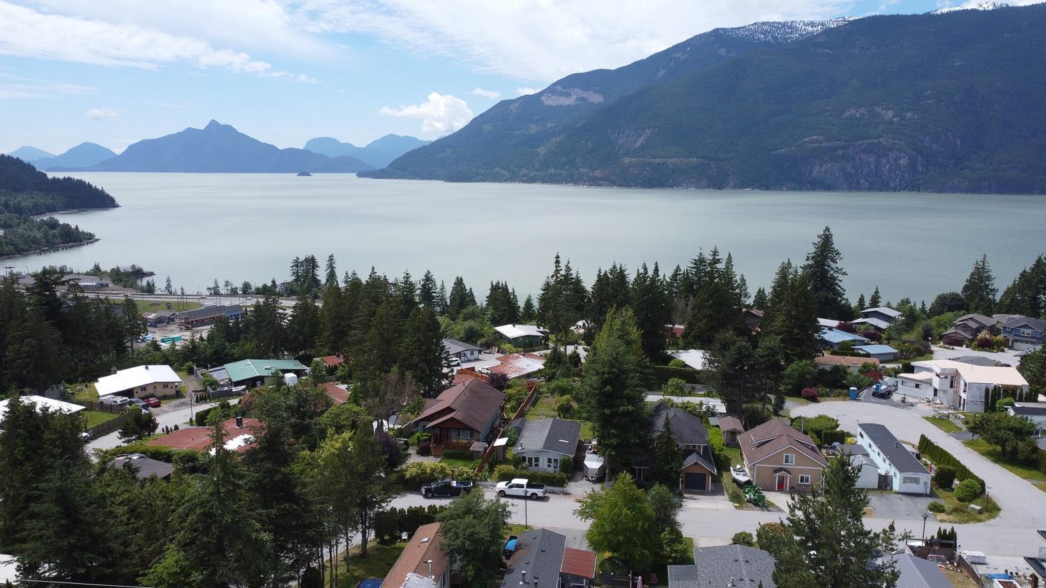 833 Britannia Way, Squamish, BC, V8B 1J2