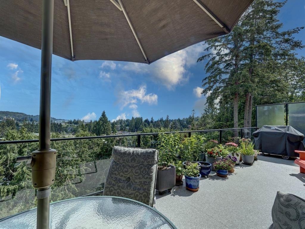 5767 Anchor Road, Sechelt, BC, V0N 3A2
