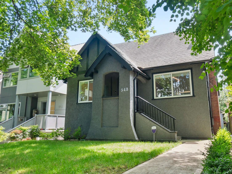 948 West 22nd Avenue, Vancouver, BC, V5Z 2A1
