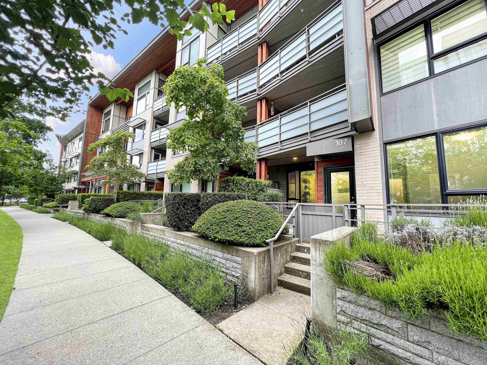 107-3163 Riverwalk Avenue, Vancouver, BC, V5S 0A8