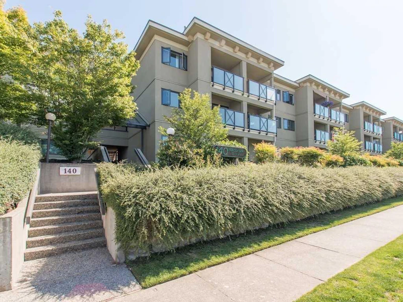 118 - 140 E 4th Street, North Vancouver BC