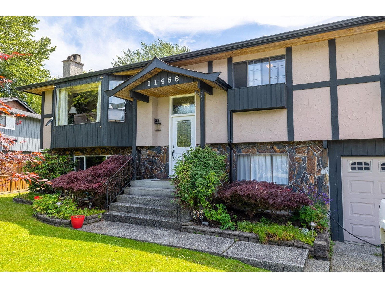 11458 Wildwood Crescent, Pitt Meadows, BC, V3Y 1N1