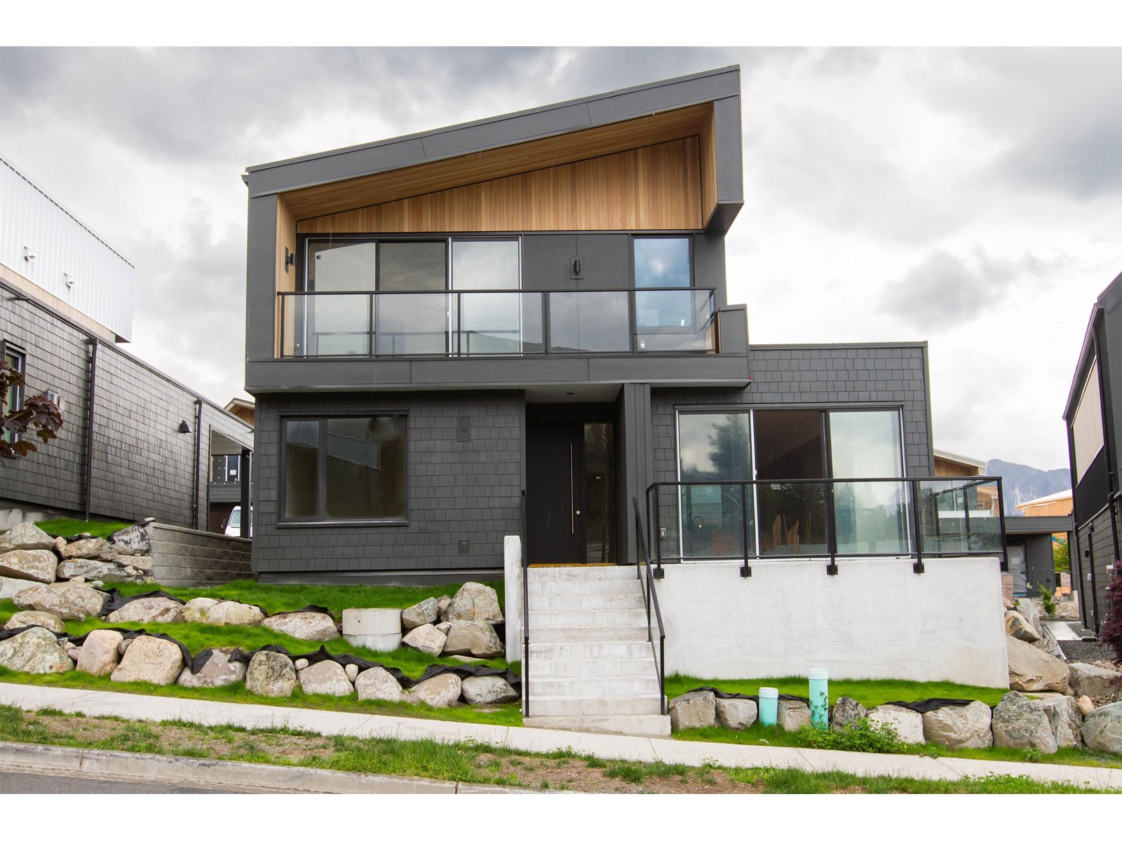 2926 Snowberry Place, Squamish, BC, V8B 1B3