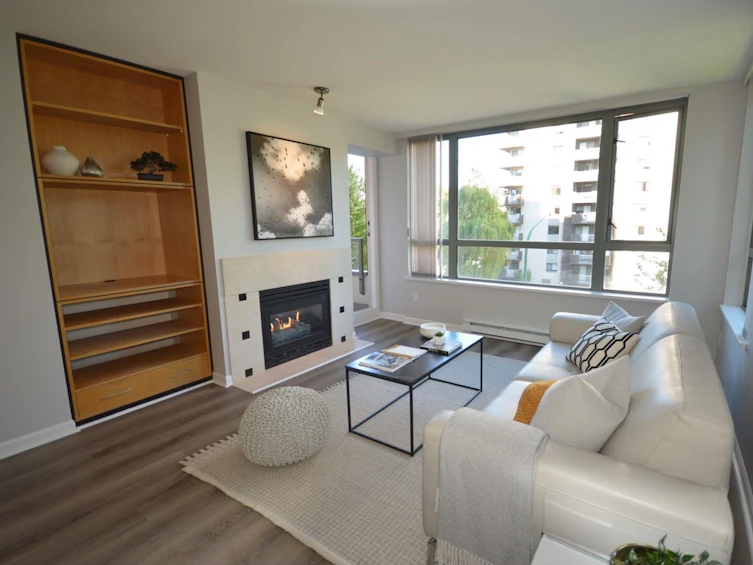 408-4888 Hazel Street, Burnaby, BC, V5H 4T4
