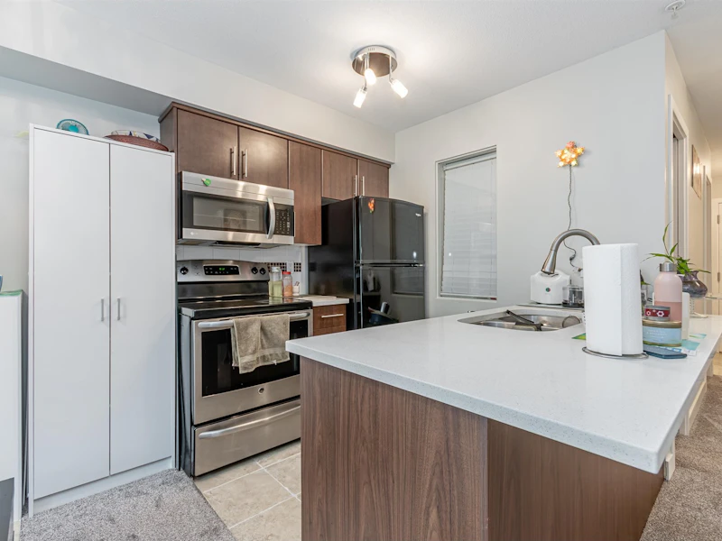 325 - 12248 224th Street, Maple Ridge BC V2X 8W6