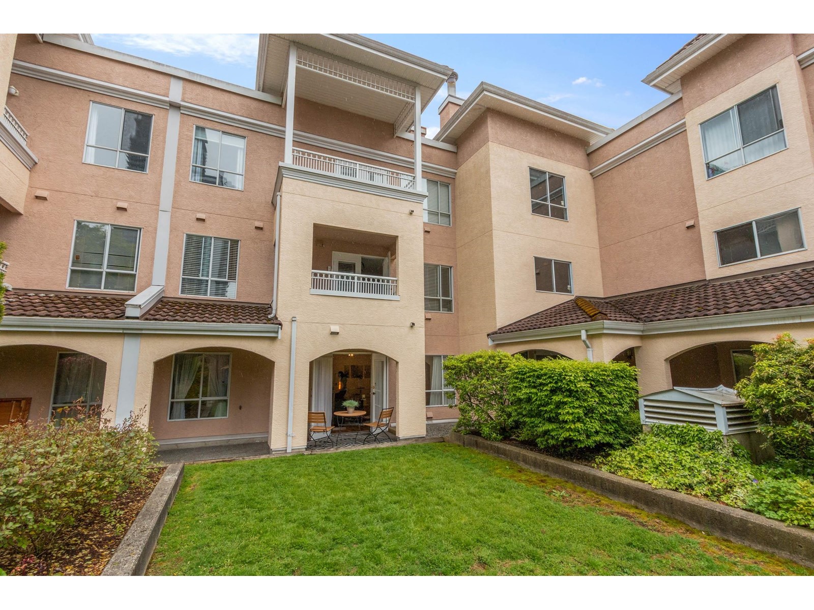 110-515 Whiting Way, Coquitlam, BC, V3J 7W9