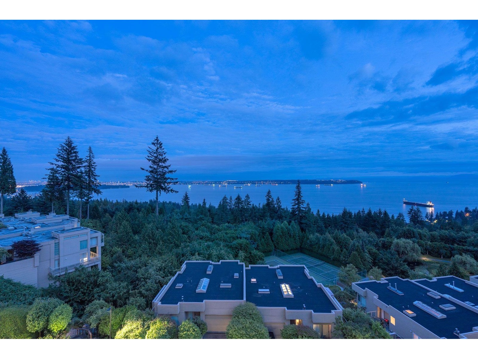 601-3105 Deer Ridge Drive, West Vancouver, BC, V7S 4W1