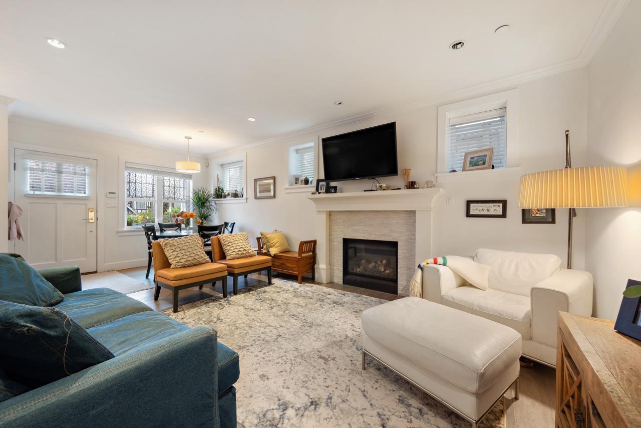2566 York Avenue, Vancouver, BC, V6K 1E3