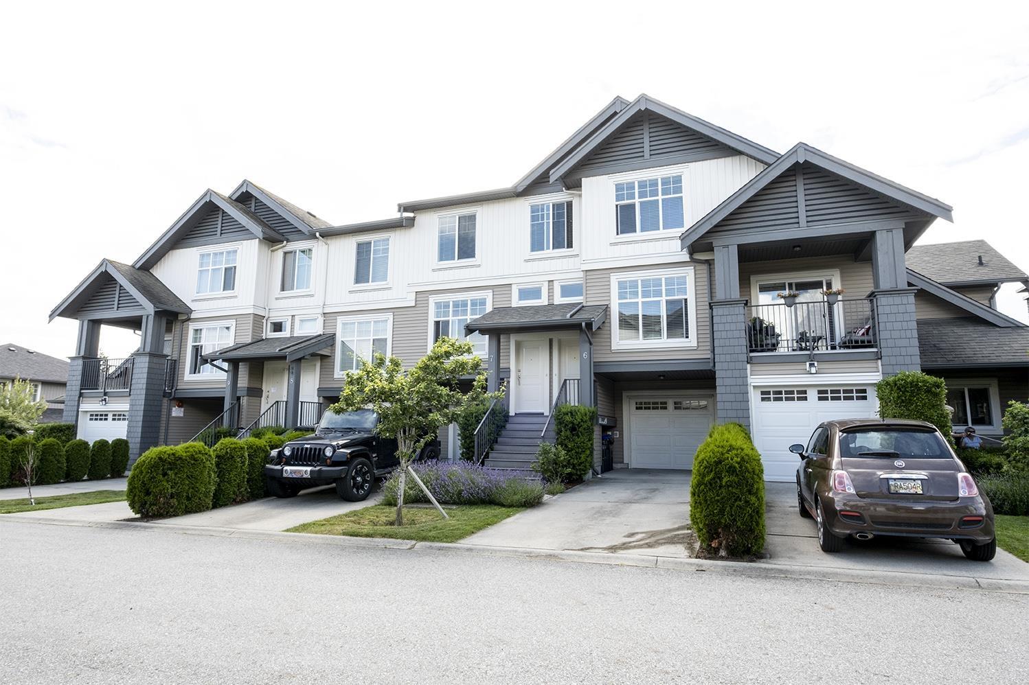 6-6233 Tyler Road, Sechelt, BC, V7Z 0K8