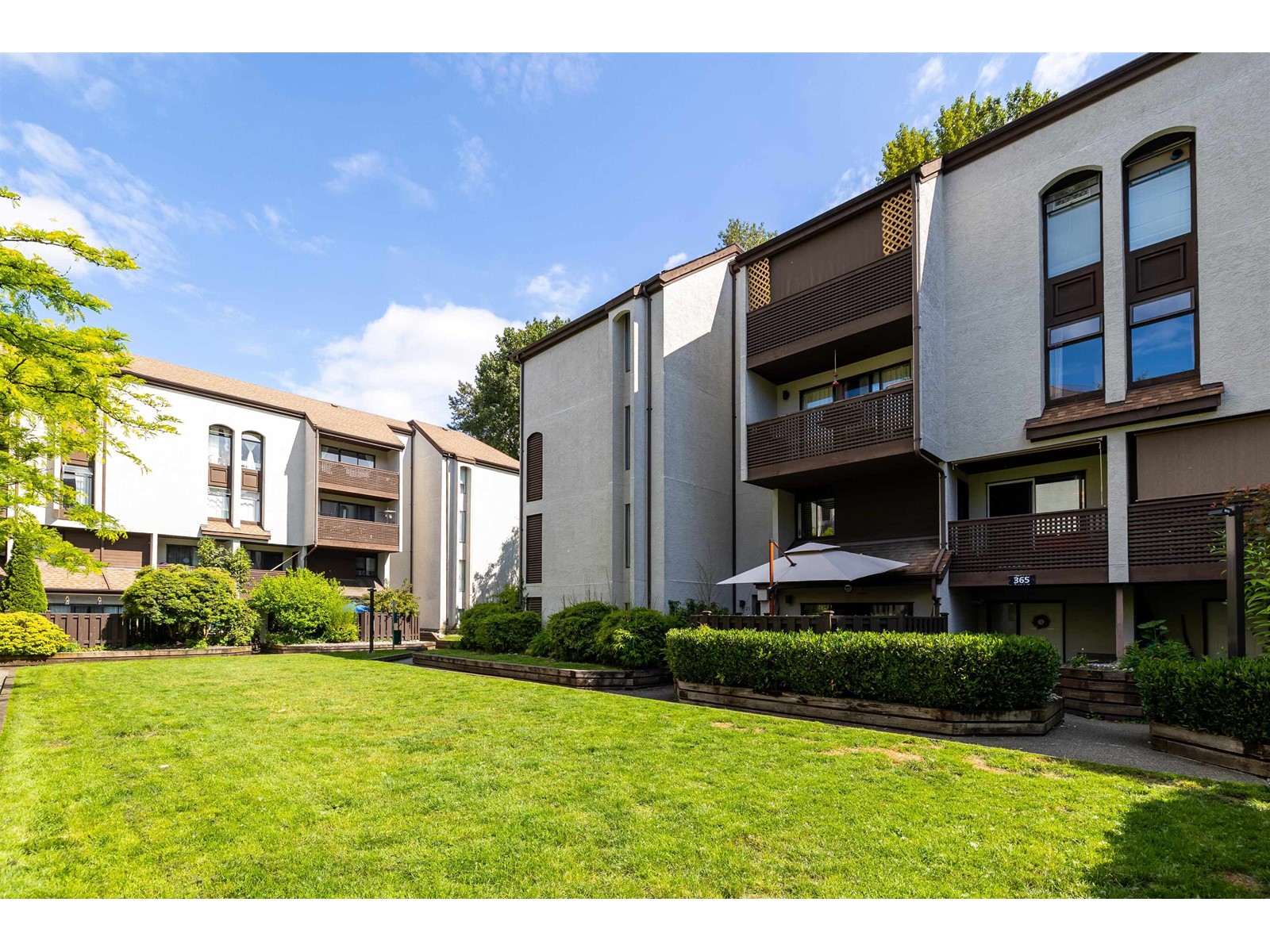 17-365 Ginger Drive, New Westminster, BC, V3L 5L5