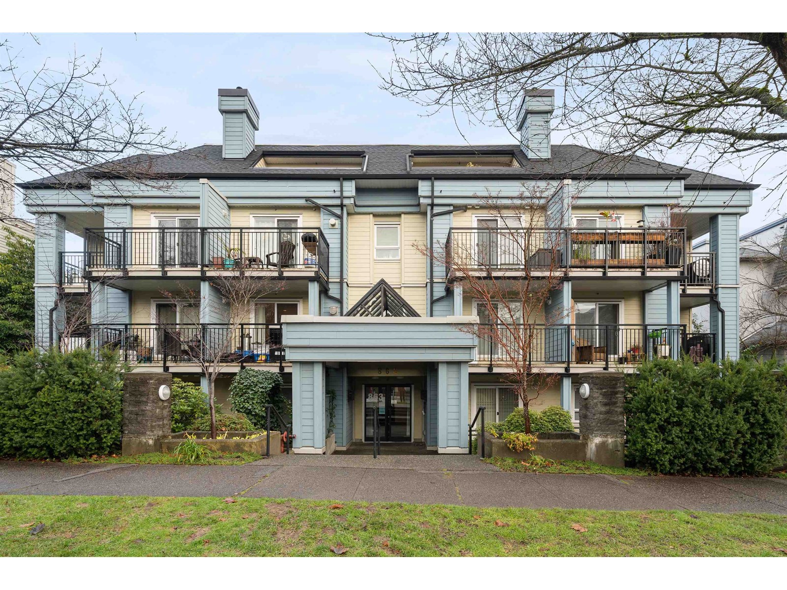 303-863 West 16th Avenue, Vancouver, BC, V5Z 1S9