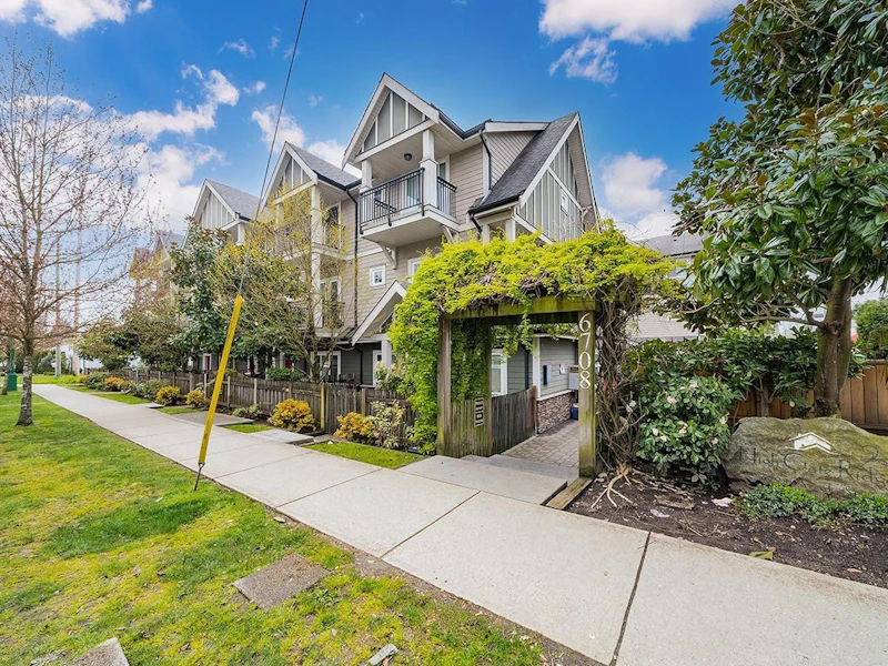 9 - 6708 Arcola Street, Burnaby BC V5E 1H3