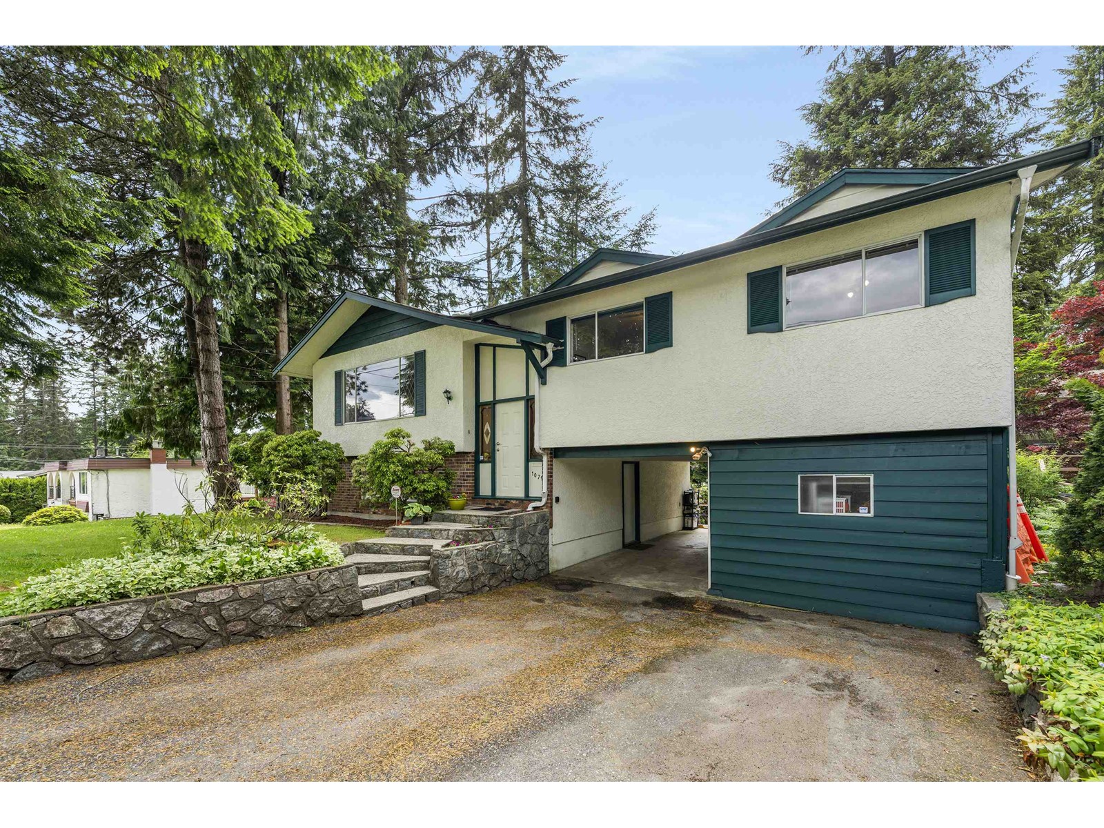 1079 Lytton Street, North Vancouver, BC, V7H 2A7