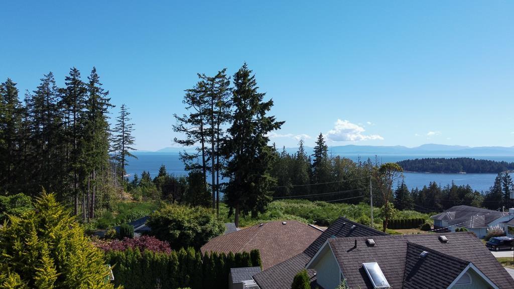 5444 Kensington Road, Sechelt, BC, V7Z 0N9