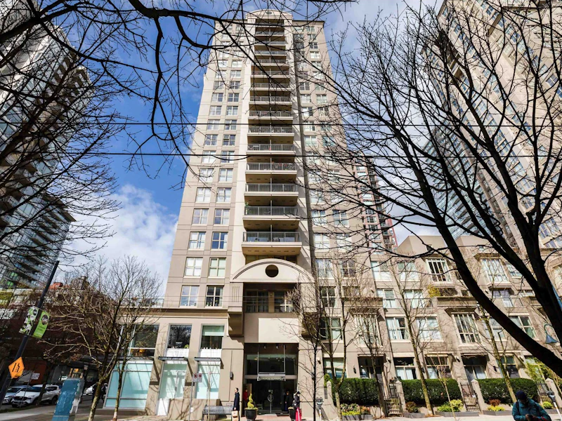 2305 - 969 Richards Street, Vancouver BC V6B 1A8