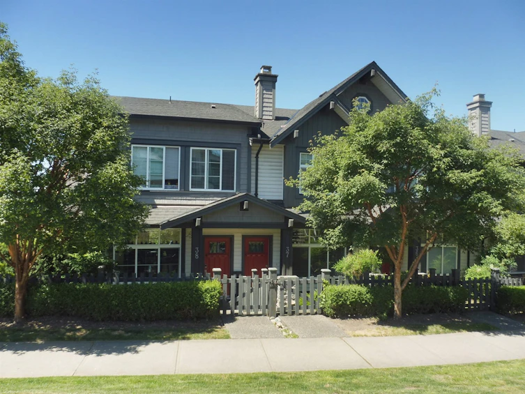 37-13819 232 Street, Maple Ridge, BC, V4R 0C7