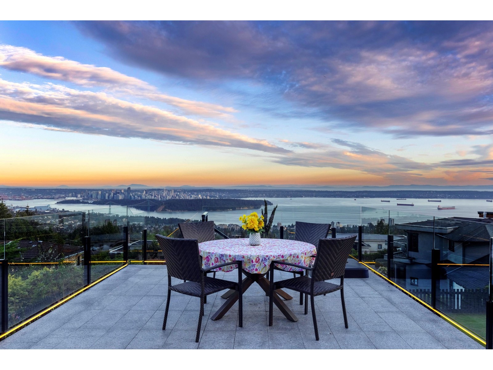1402 Chippendale Road, West Vancouver, BC, V7S 2N6