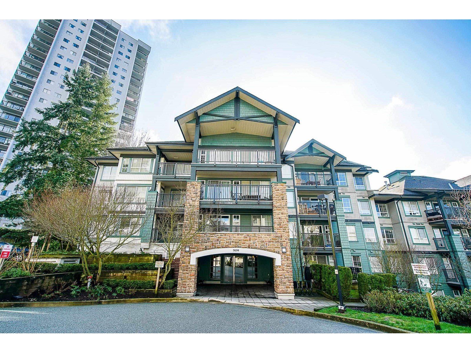 307-9098 Halston Court, Burnaby, BC, V3N 0A6