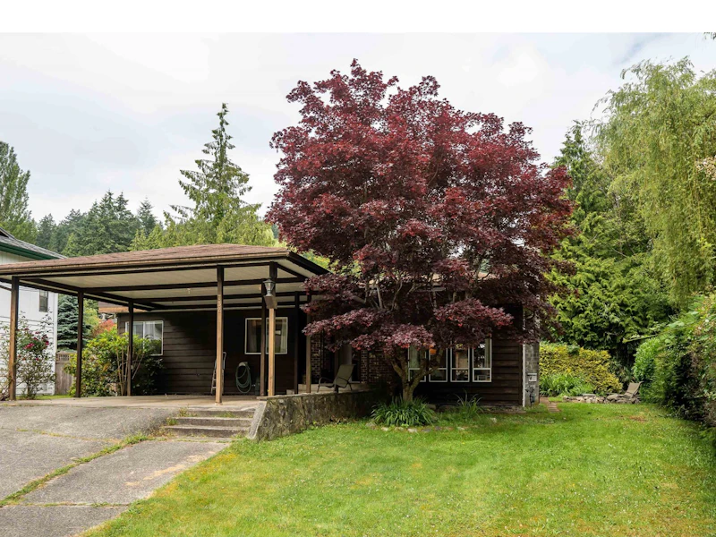 732 Maplewood Lane, Gibsons BC