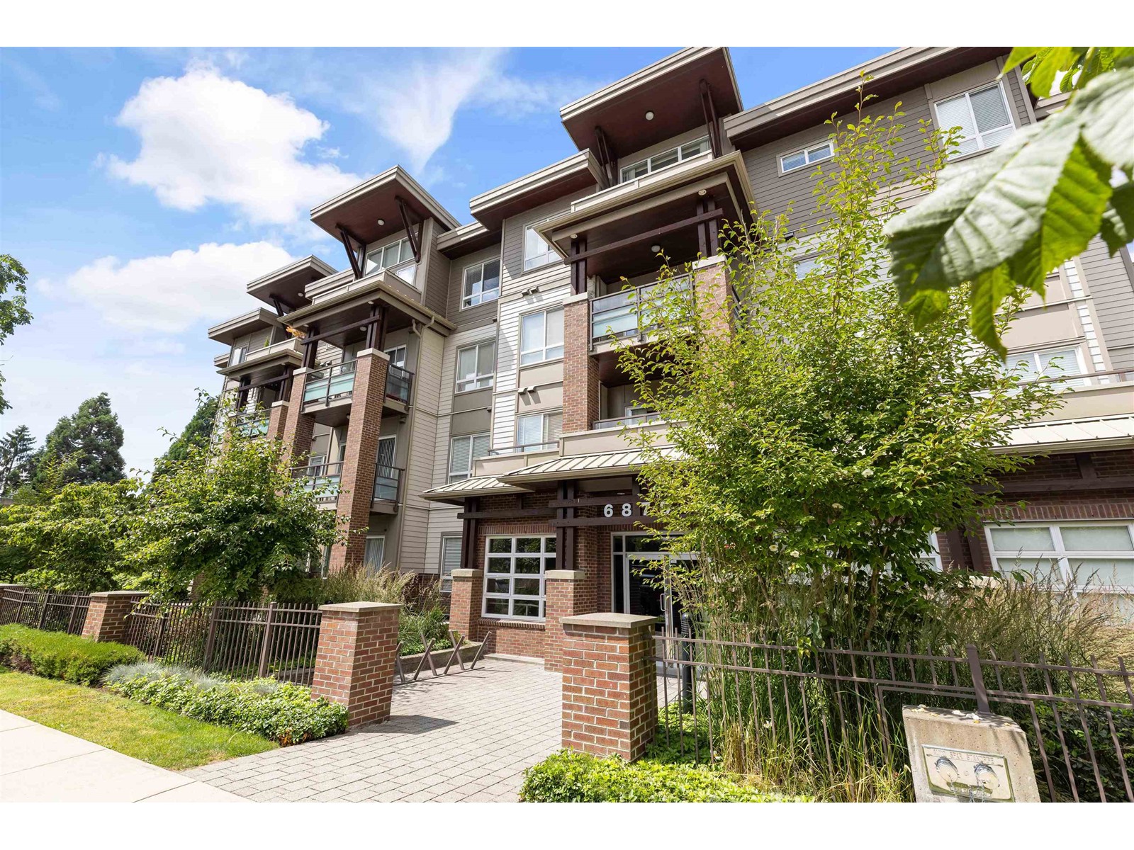 106-6875 Dunblane Avenue, Burnaby, BC, V5J 0G6
