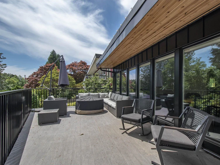 938 Cloverley Street, North Vancouver, BC, V7L 1N3