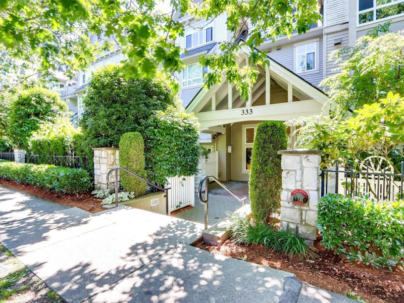 207 - 333 E 1st Street, North Vancouver BC V7L 4W9
