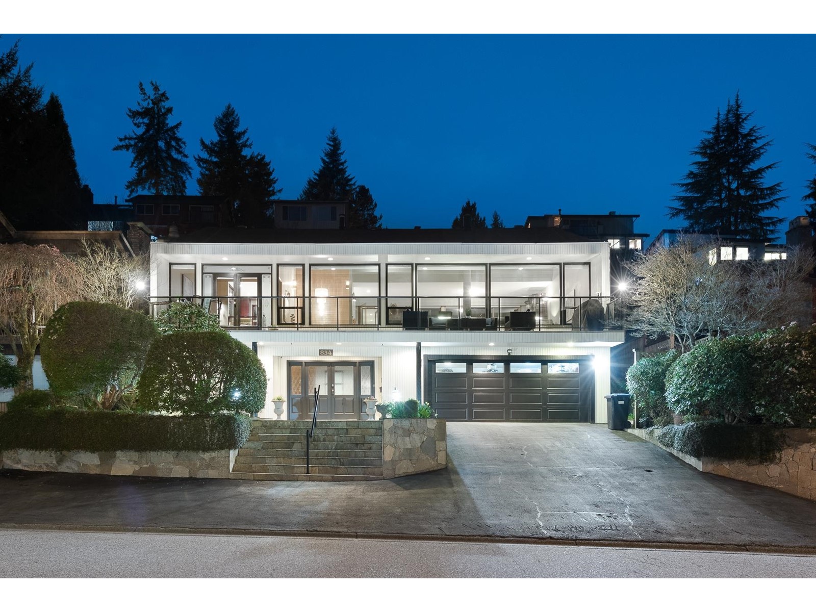834 Washington Drive, Port Moody, BC, V3H 3K8