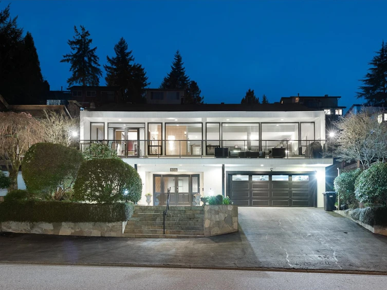 834 Washington Drive, Port Moody, BC, V3H 3K8