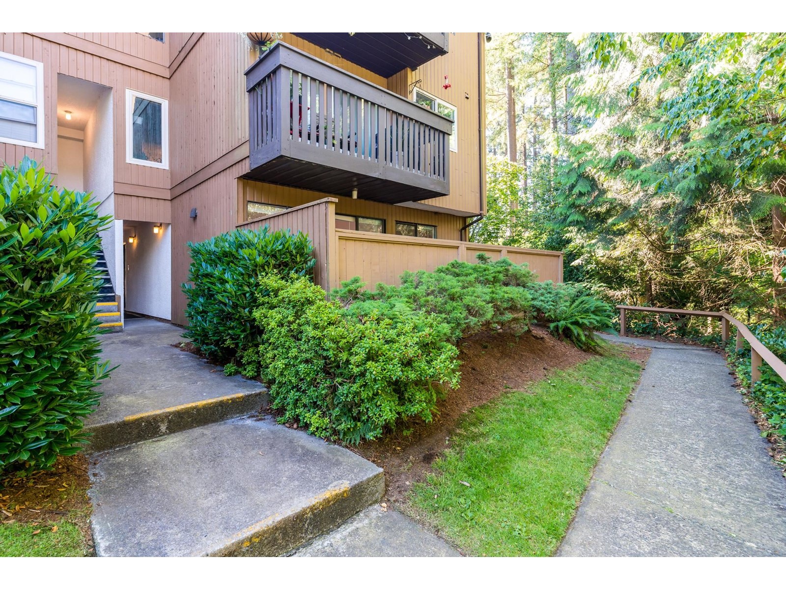 2060 Purcell Way, North Vancouver, BC, V7J 3K3