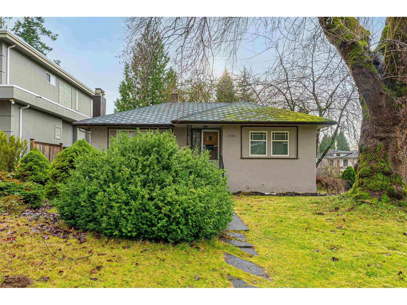 1722 West 68th Avenue, Vancouver, BC, V6P 2V8