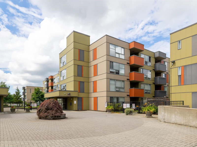327 - 12085 228th Street, Maple Ridge BC V2X 6M2