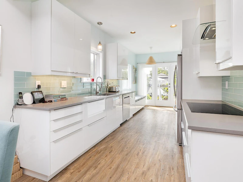 282 E 39th Avenue, Vancouver BC V5W 1K2