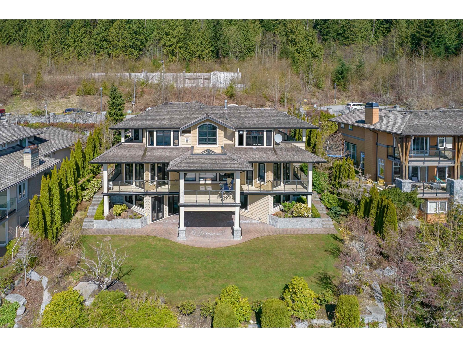 2336 Kadlec Court, West Vancouver, BC, V7S 3K3