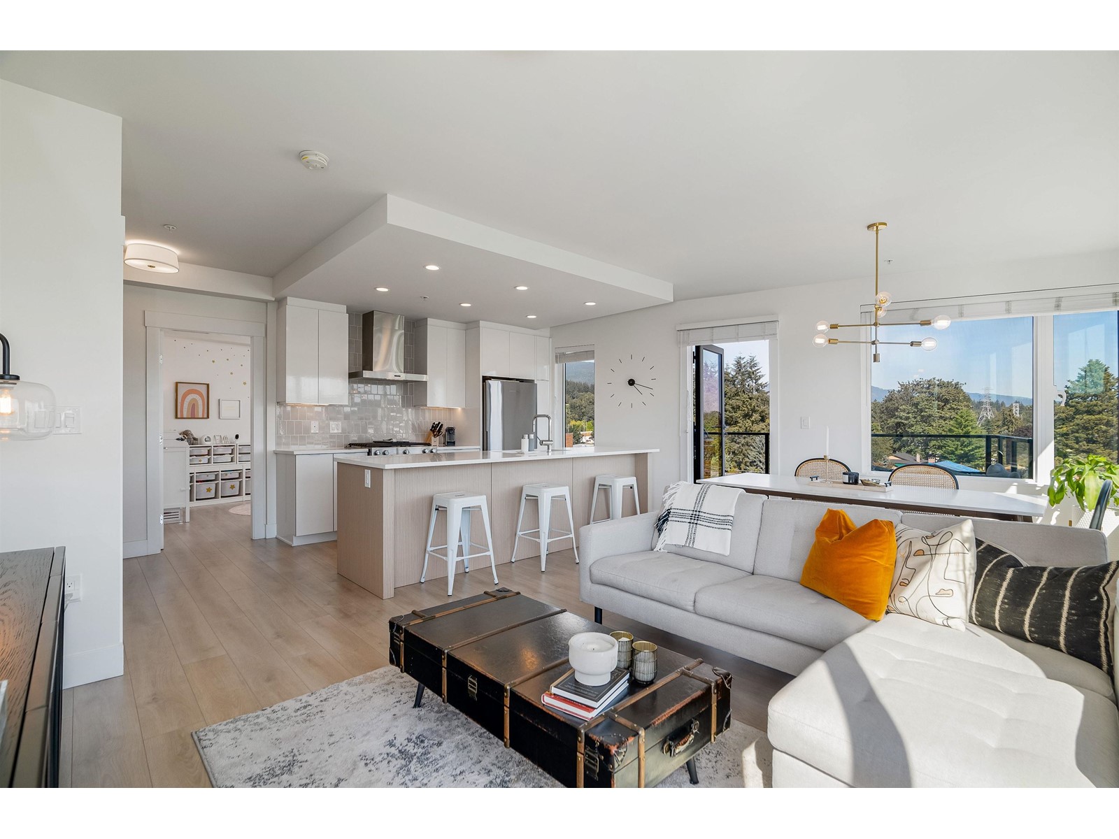 509-1496 Charlotte Road, North Vancouver, BC, V7J 0C9