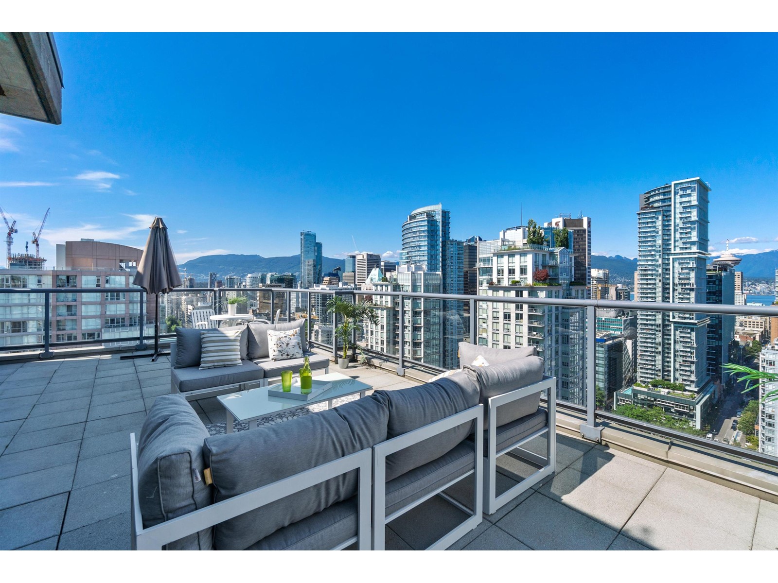 3203-928 Richards Street, Vancouver, BC, V6B 6P6