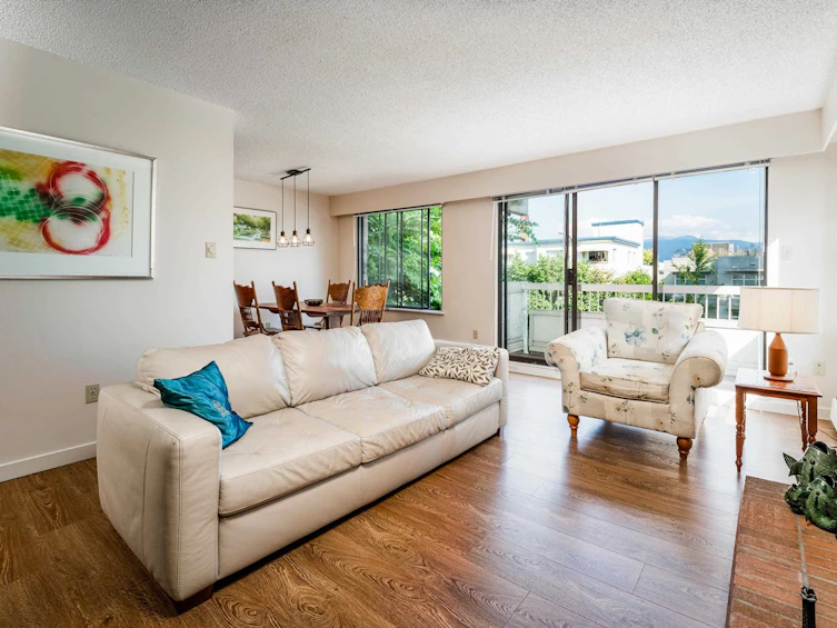 213-2450 Cornwall Avenue, Vancouver, BC, V6K 1B8