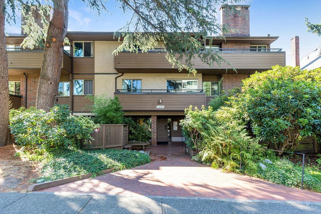 201-2480 West 3rd Avenue, Vancouver, BC, V6K 1L8