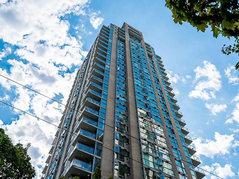 301 - 928 Richards Street, Vancouver BC V6B 6P6