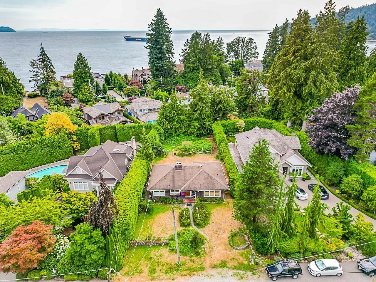 4386 Erwin Drive, West Vancouver, BC, V7V 1H6