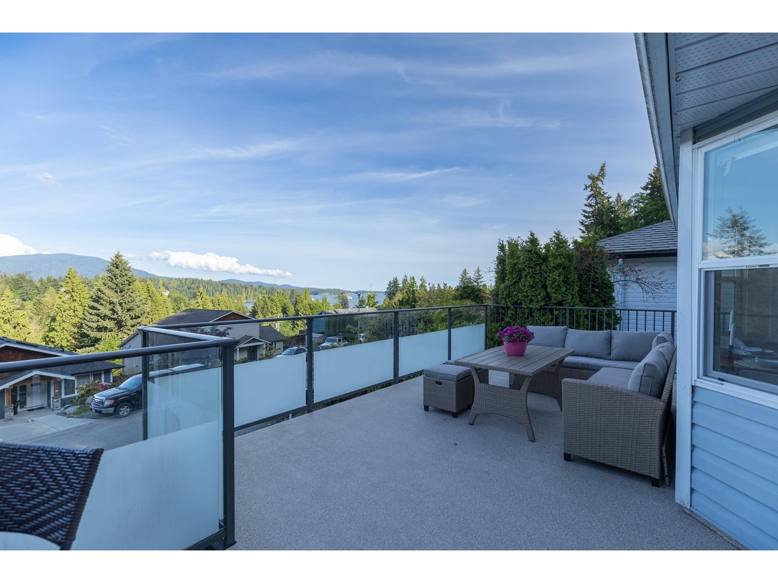 808 Bayview Heights Road, Gibsons, BC, V0N 1V8