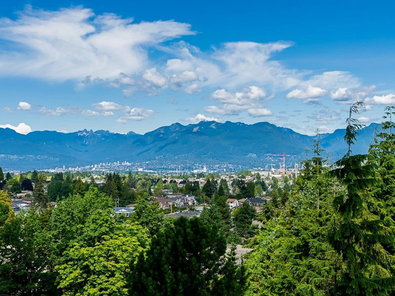 704 - 5645 Barker Avenue, Burnaby BC V5H 3Z5
