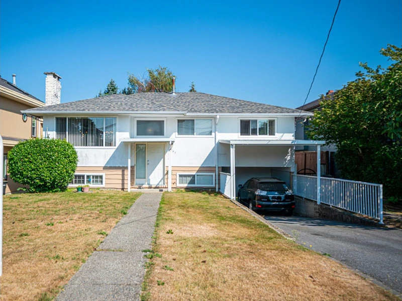 6941 Union Street, Burnaby BC V5B 1X6