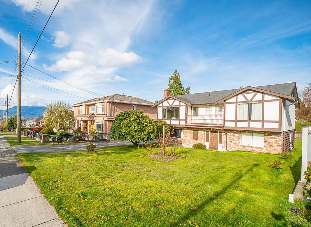 6252 Selma Avenue, Burnaby, BC, V5H 3R2