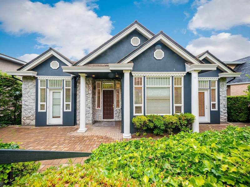 7219 Braeside Drive, Burnaby BC V5A 1E9