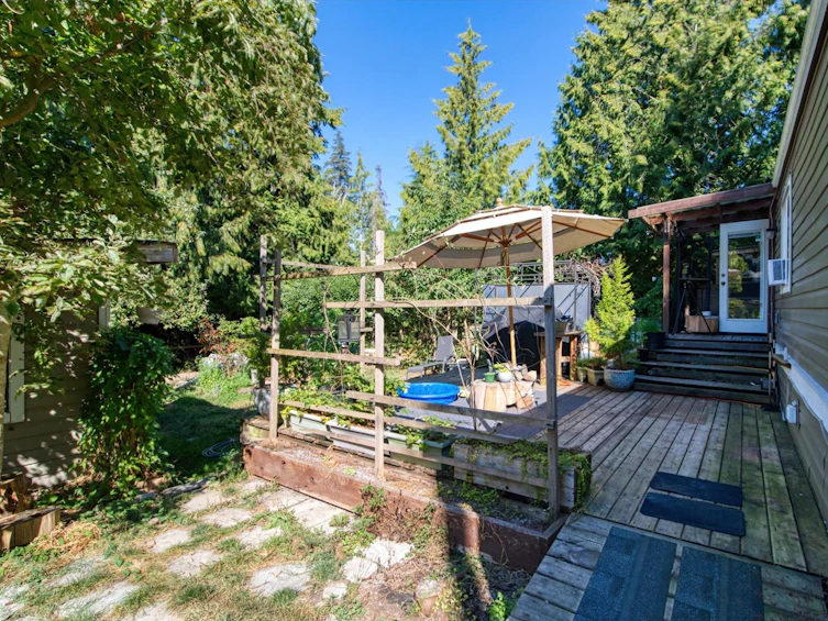7979-7979-81 Northwood Road, Halfmoon Bay, BC, V7Z 1C8