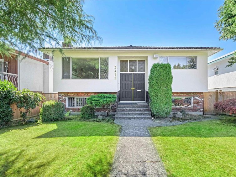 3492 East 49th Avenue, Vancouver, BC, V5S 1M2
